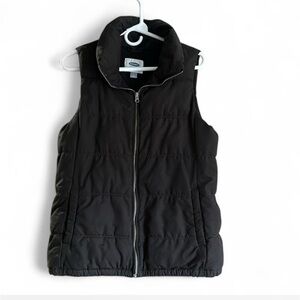Old Navy Puffer Vest